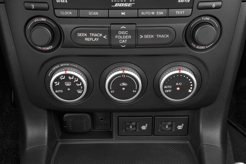 Mazda MX-5 (Baujahr 2010) - 2 Türen Temperatur und Klimaanlage