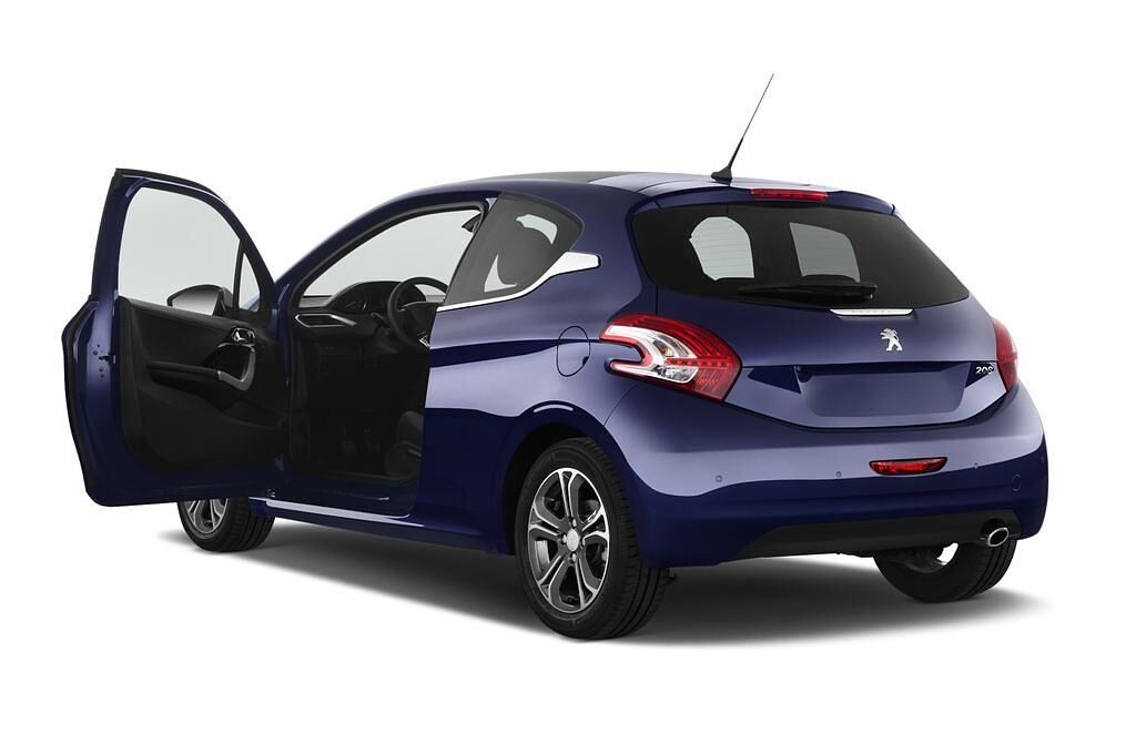 Peugeot 208 (Baujahr 2012) Allure 3 Türen Tür geöffnet