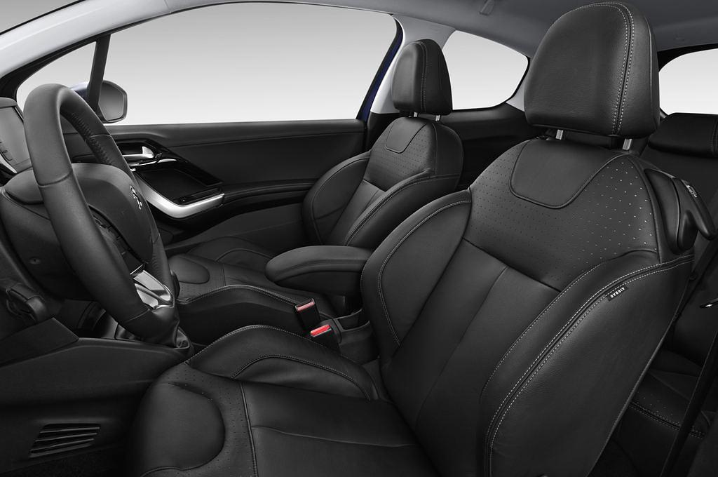 Peugeot 208 (Baujahr 2012) Allure 3 Türen Vordersitze