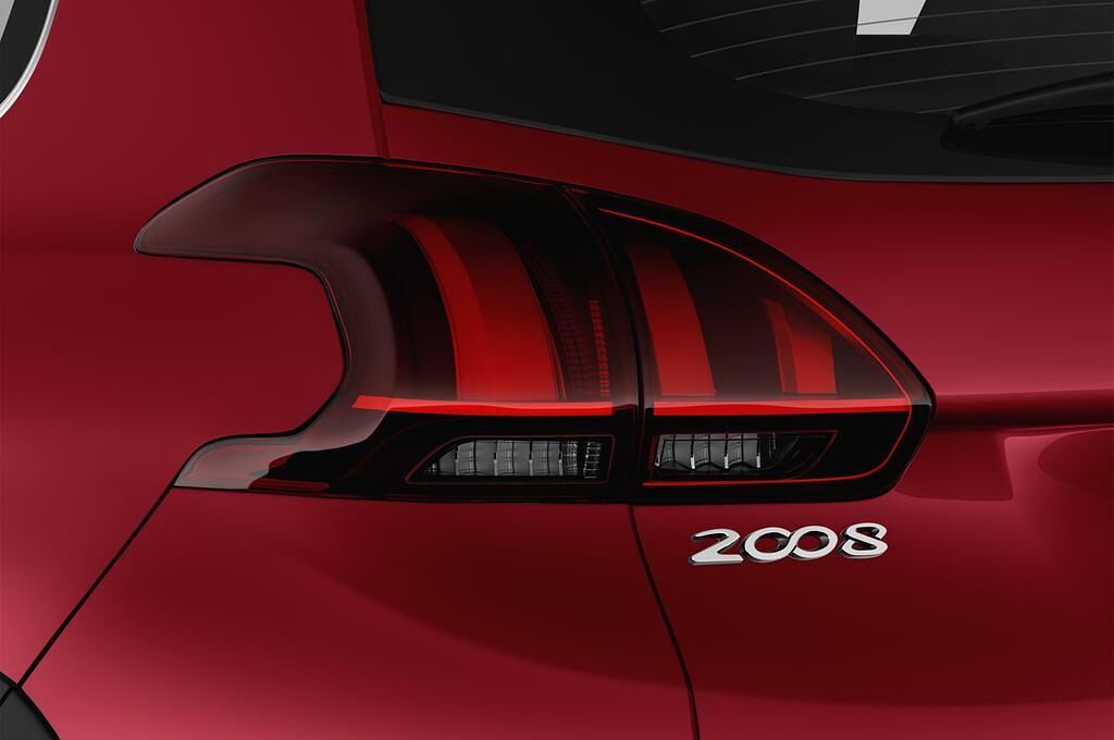 Peugeot 2008 (Baujahr 2017) Allure 5 Türen Rücklicht