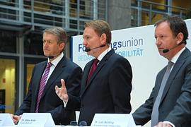 Forschungsunion will vernetzen - Hand in Hand