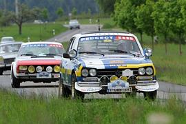 Peugeot-Oldtimertreffen - Merkozy am Rhein