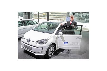 Volkswagen und Greenpeace bekräftigen strikte CO2-Grenzwerte für Neuwagen