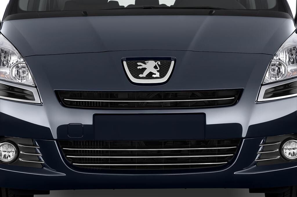 Peugeot 5008 (Baujahr 2010) Premium 5 Türen Kühlergrill und Scheinwerfer