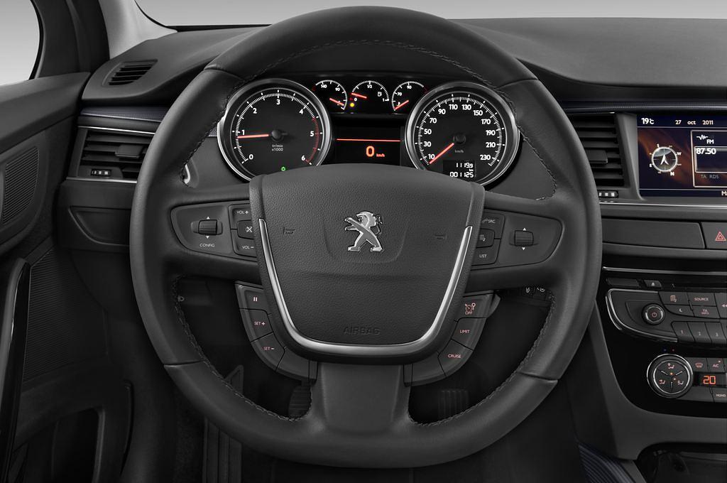 Peugeot 508 (Baujahr 2012) Allure 4 Türen Lenkrad