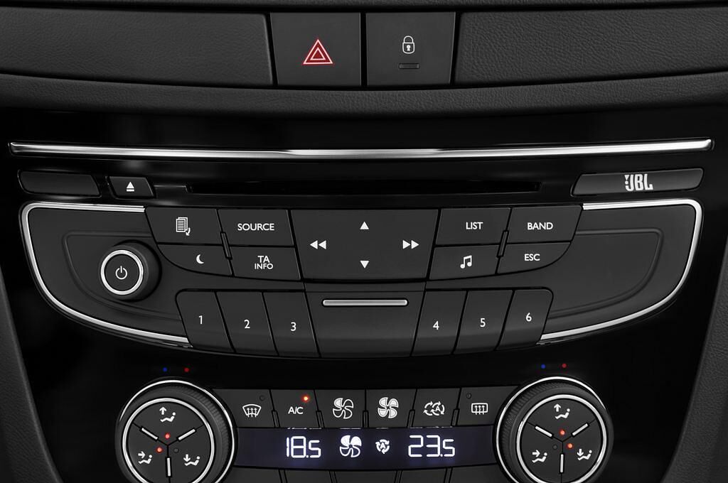 Peugeot 508 (Baujahr 2012) RXH 5 Türen Radio und Infotainmentsystem