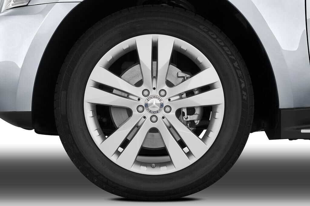 Mercedes Gl-Class (Baujahr 2011) - 5 Türen Reifen und Felge