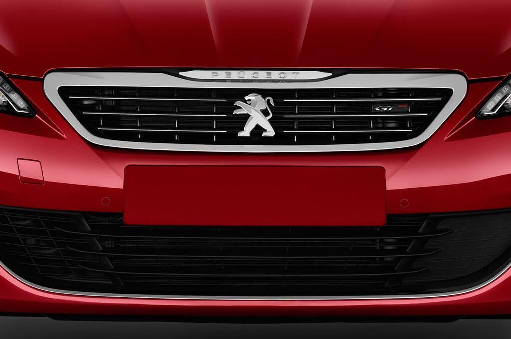 Peugeot 308 (Baujahr 2015) GT 5 Türen Kühlergrill und Scheinwerfer