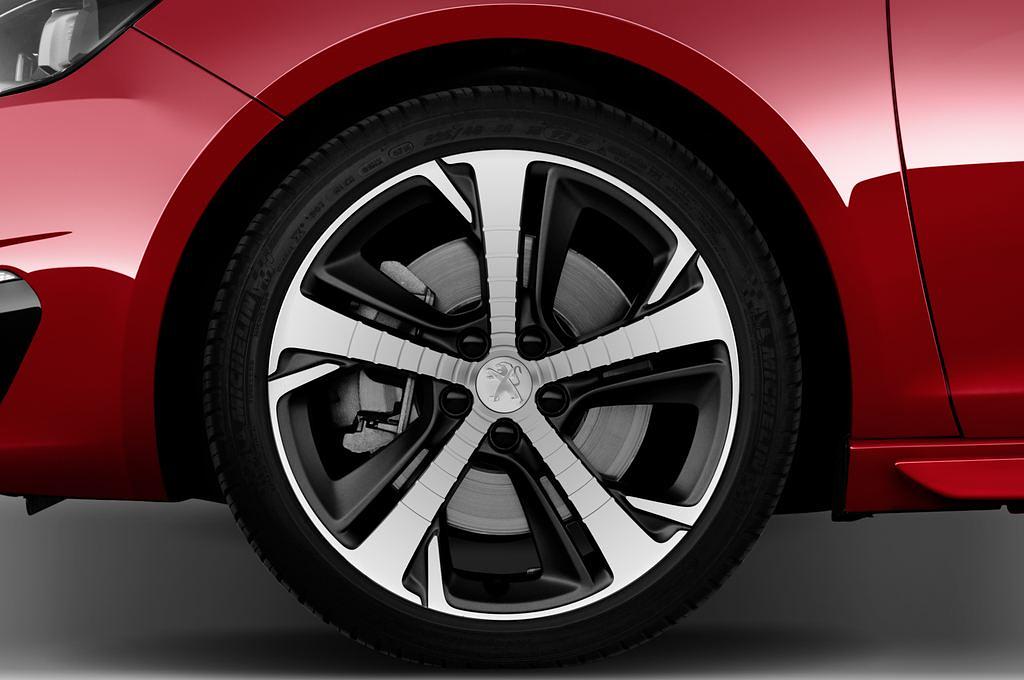 Peugeot 308 (Baujahr 2015) GT 5 Türen Reifen und Felge