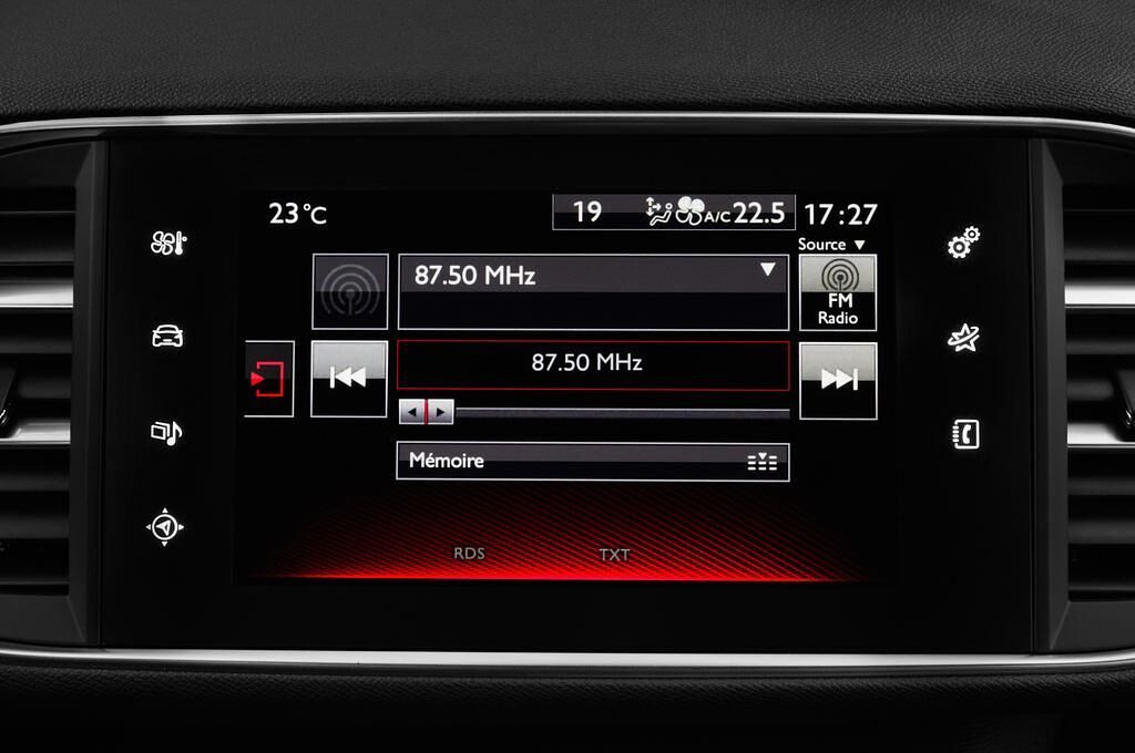 Peugeot 308 (Baujahr 2016) GTI 5 Türen Radio und Infotainmentsystem