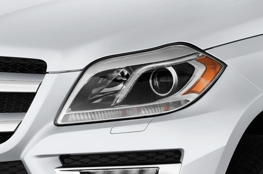 Mercedes Gl-Class (Baujahr 2013) - 5 Türen Scheinwerfer
