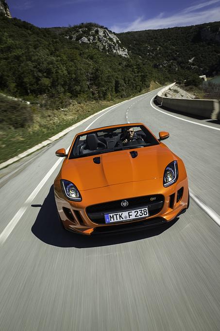 Jaguar F-Type Roadster