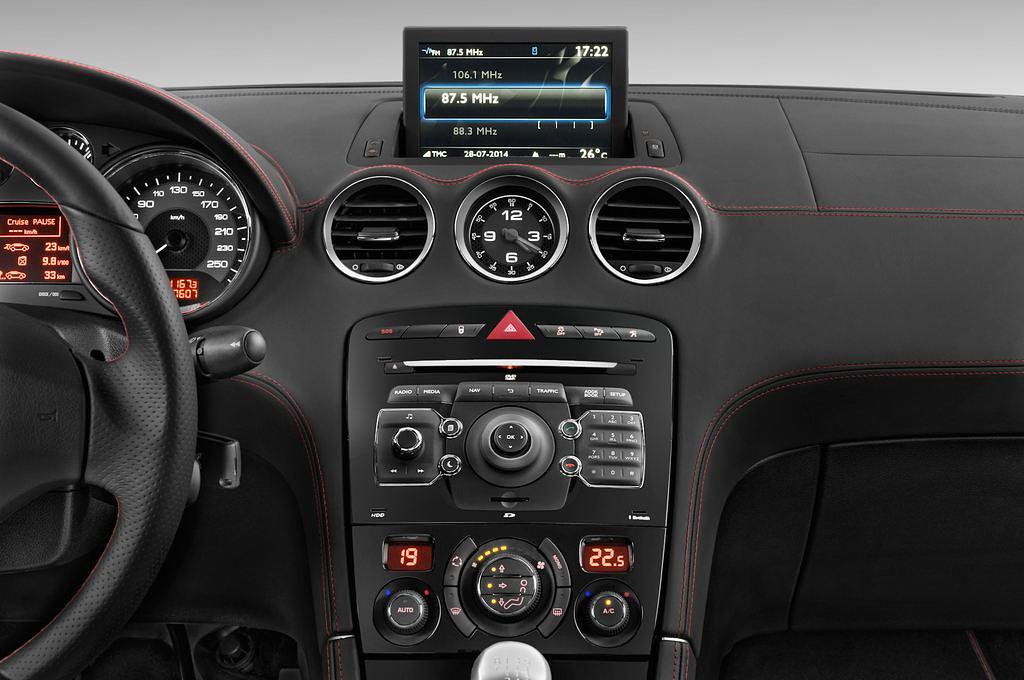 Peugeot RCZ (Baujahr 2014) R 2 Türen Mittelkonsole
