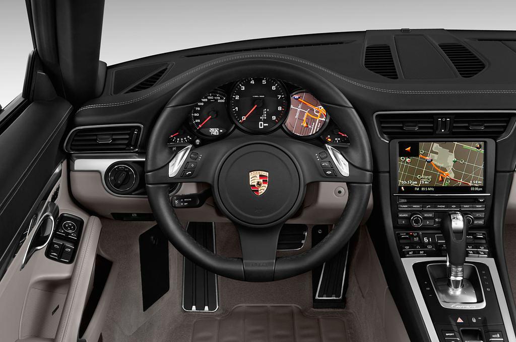 Porsche 911 (Baujahr 2013) Carrera 2 Türen Lenkrad