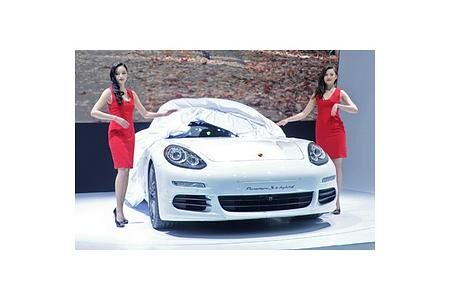 Auto Shanghai 2013: Porsche präsentiert seinen Panamera S E-Hybrid