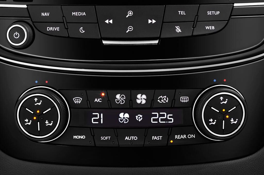Peugeot 508 (Baujahr 2015) RXH 5 Türen Temperatur und Klimaanlage