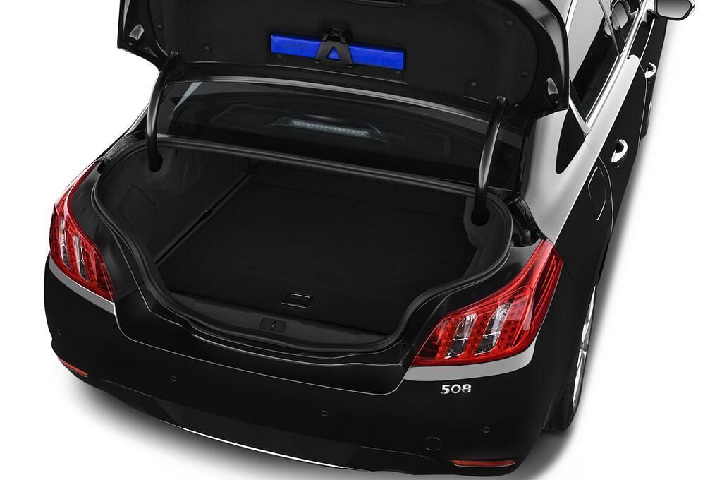Peugeot 508 Hybrid4 (Baujahr 2013) Hybrid4 4 Türen Kofferraum