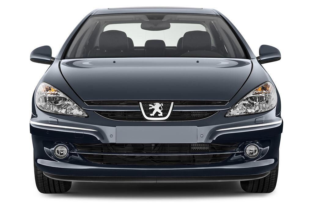 Peugeot 607 (Baujahr 2010) Platinum 4 Türen Frontansicht