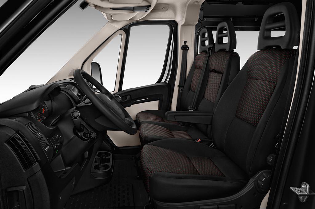 Peugeot Boxer (Baujahr 2017) - 4 Türen Vordersitze
