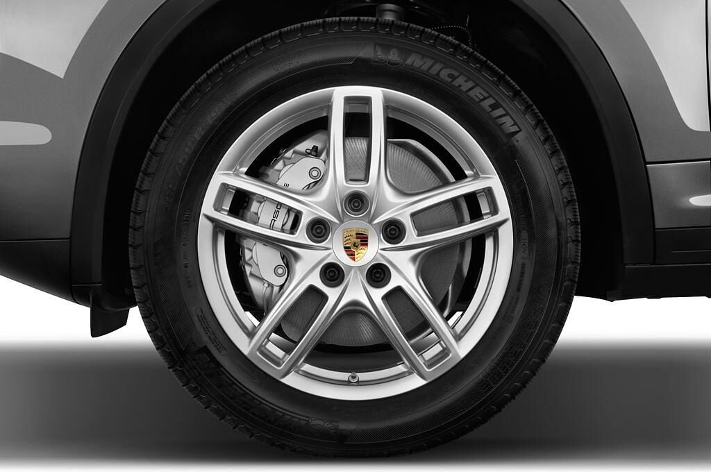 Porsche Cayenne (Baujahr 2014) 3.0 S HYBRID TIPTRONIC 5 Türen Reifen und Felge