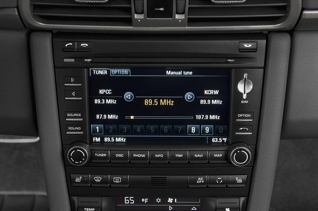 Porsche 911 (Baujahr 2010) Carrera Coupe 2 Türen Radio und Infotainmentsystem