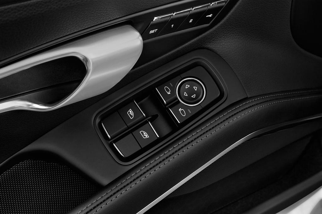 Porsche 911 (Baujahr 2017) Carrera 2 Türen Bedienungselemente Tür