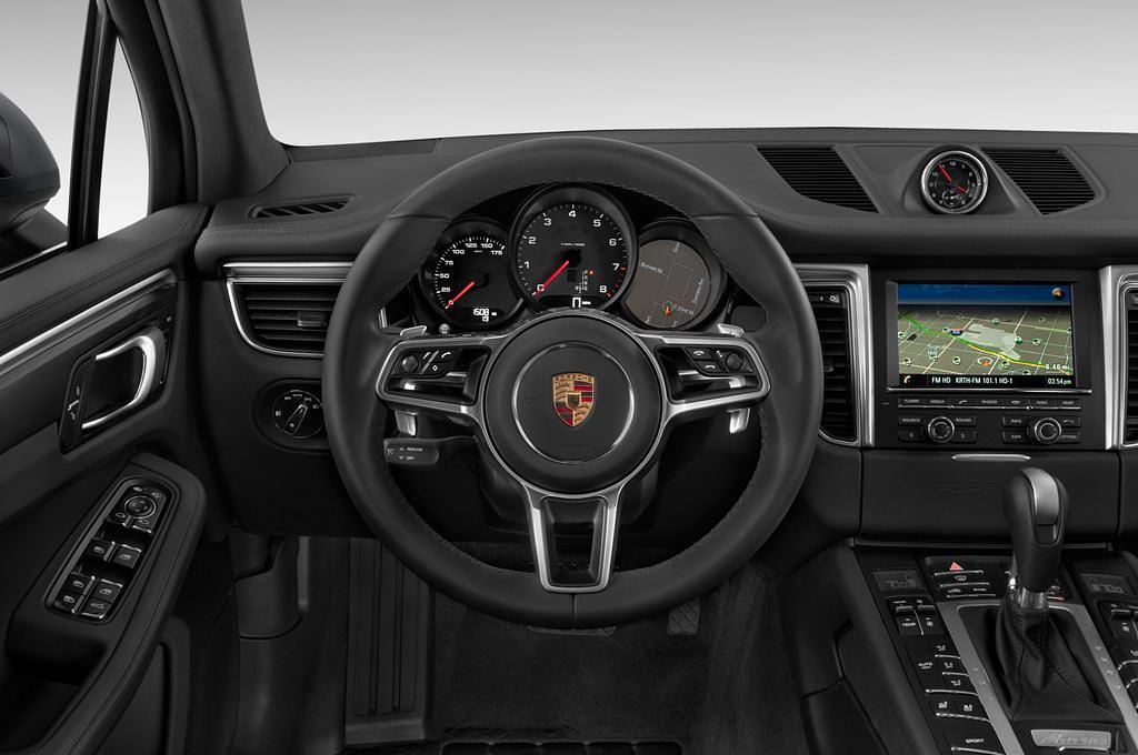 Porsche Macan (Baujahr 2015) S 5 Türen Lenkrad