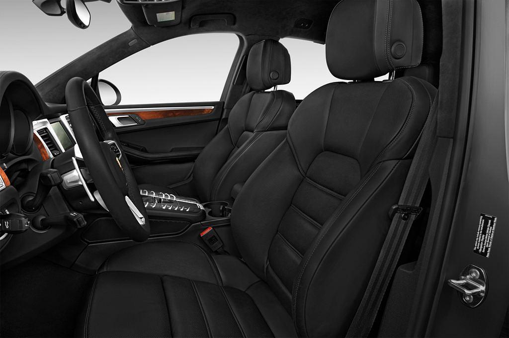 Porsche Macan (Baujahr 2016) Turbo 5 Türen Vordersitze