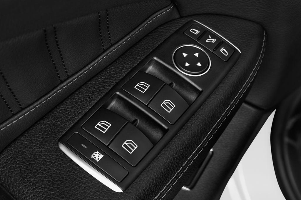 Mercedes GLE (Baujahr 2016) AMG Line 5 Türen Bedienungselemente Tür