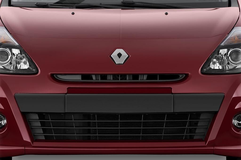 Renault Clio (Baujahr 2010) GT 3 Türen Kühlergrill und Scheinwerfer