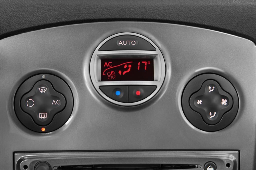 Renault Clio (Baujahr 2010) Exception 5 Türen Temperatur und Klimaanlage