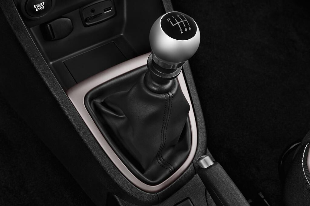Renault Clio Grandtour (Baujahr 2017) Intnse 5 Türen Schalthebel
