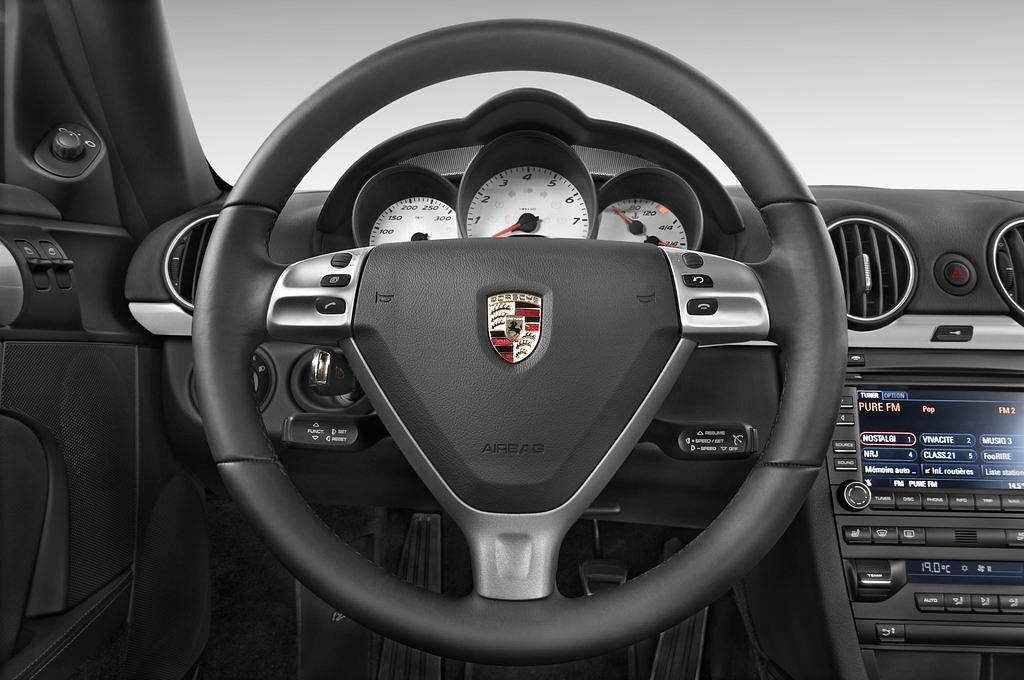 Porsche Cayman (Baujahr 2011) S 3 Türen Lenkrad