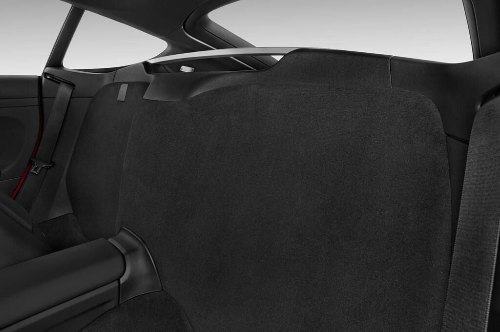Porsche Cayman (Baujahr 2015) S 3 Türen Rücksitze