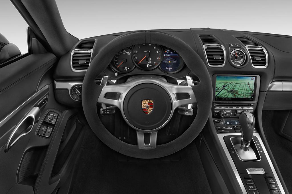 Porsche Cayman (Baujahr 2015) GTS 3 Türen Lenkrad