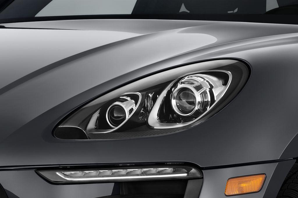 Porsche Macan (Baujahr 2015) S 5 Türen Scheinwerfer