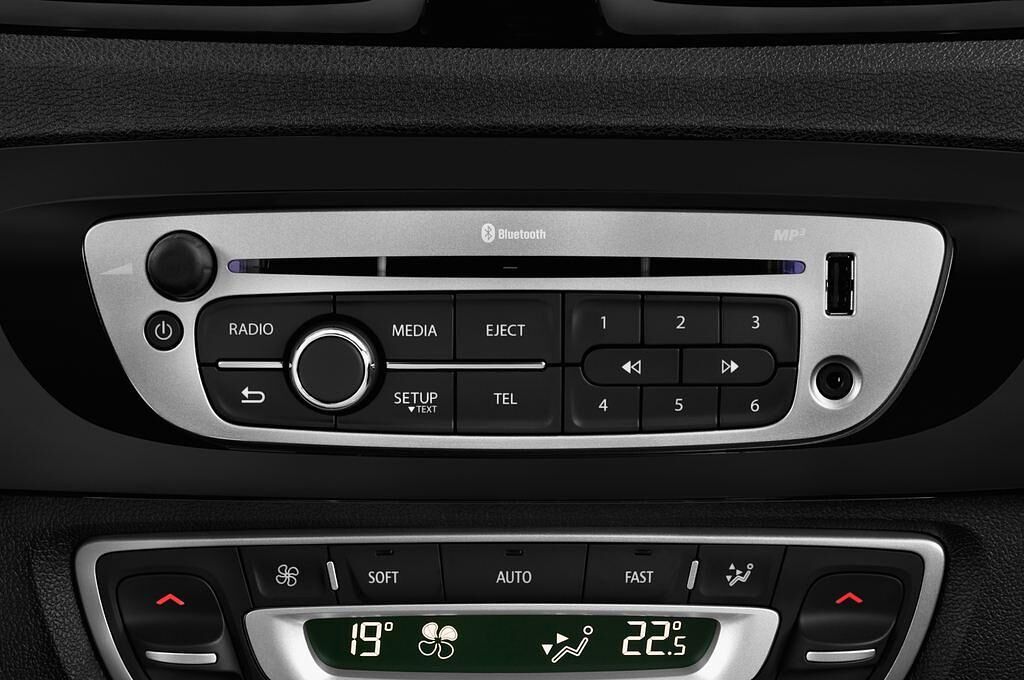 Renault Grand Scenic (Baujahr 2014) Bose Edition 7-Sitzer 5 Türen Radio und Infotainmentsystem