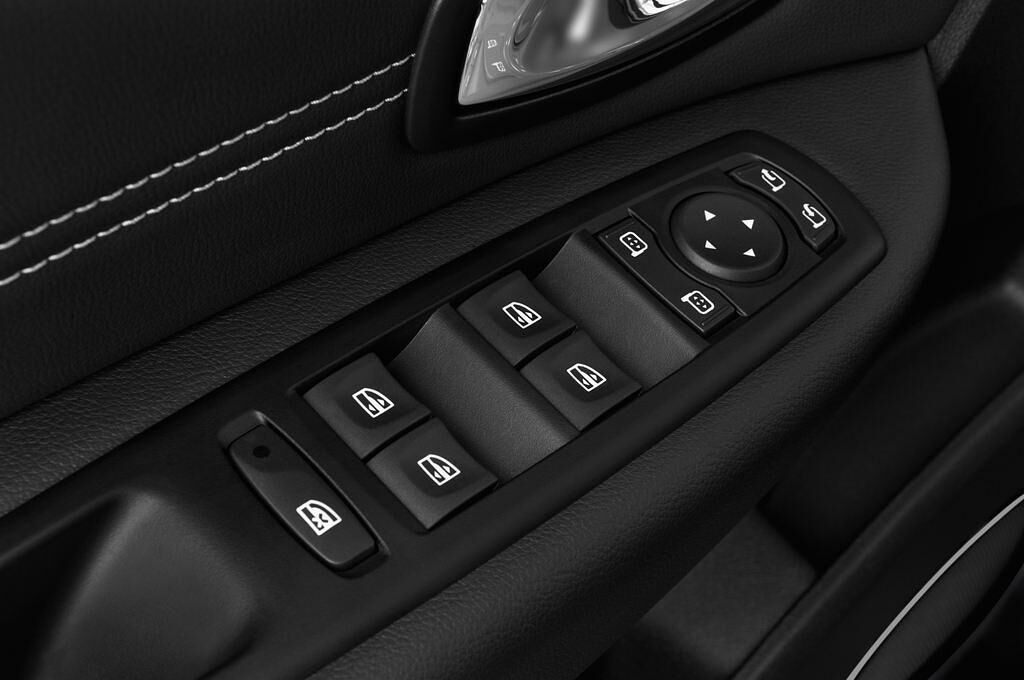 Renault Grand Scenic (Baujahr 2014) Bose Edition 7-Sitzer 5 Türen Bedienungselemente Tür