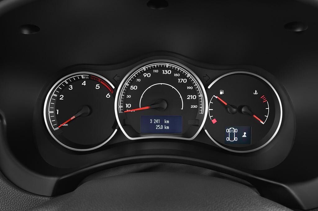 Renault Koleos (Baujahr 2011) Dynamique 5 Türen Tacho und Fahrerinstrumente