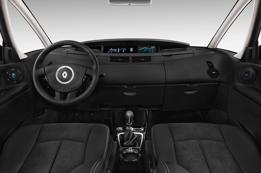 Renault Espace (Baujahr 2012) Celsium 5 Türen Cockpit und Innenraum