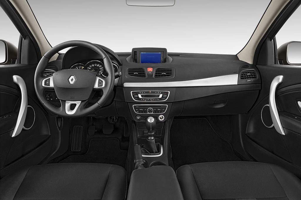Renault Fluence (Baujahr 2011) Dynamique 4 Türen Cockpit und Innenraum