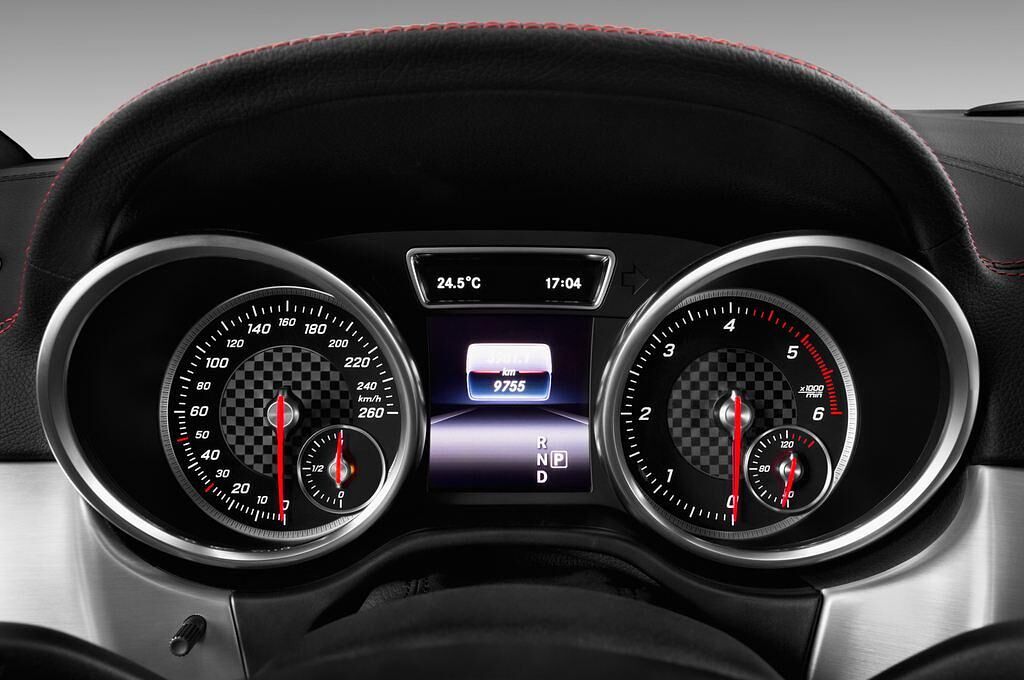 Mercedes GLE Coupe (Baujahr 2016) - 5 Türen Tacho und Fahrerinstrumente