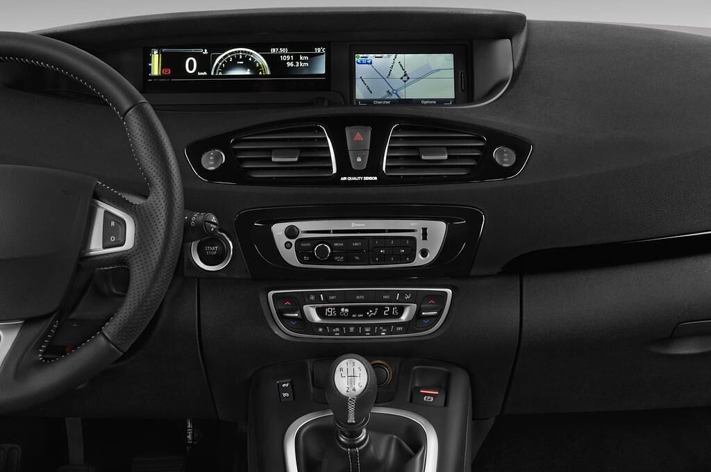 Renault Grand Modus (Baujahr 2010) Dynamique 5 Türen Mittelkonsole