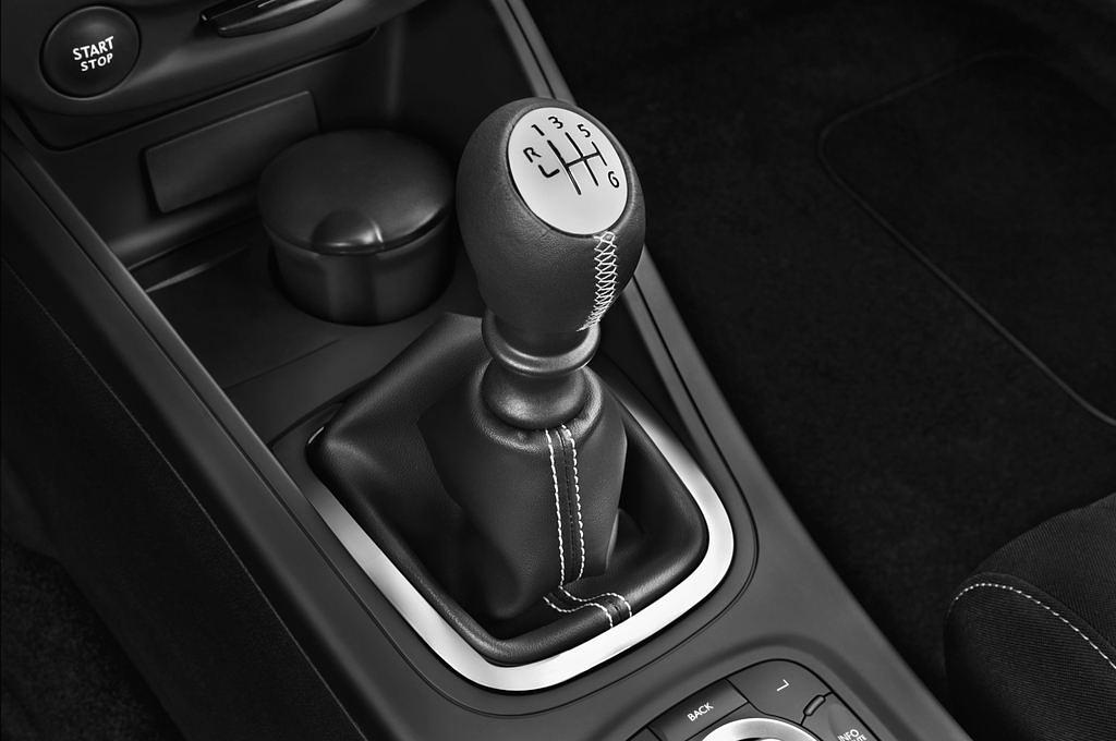 Renault Megane (Baujahr 2012) Dynamique 5 Türen Schalthebel