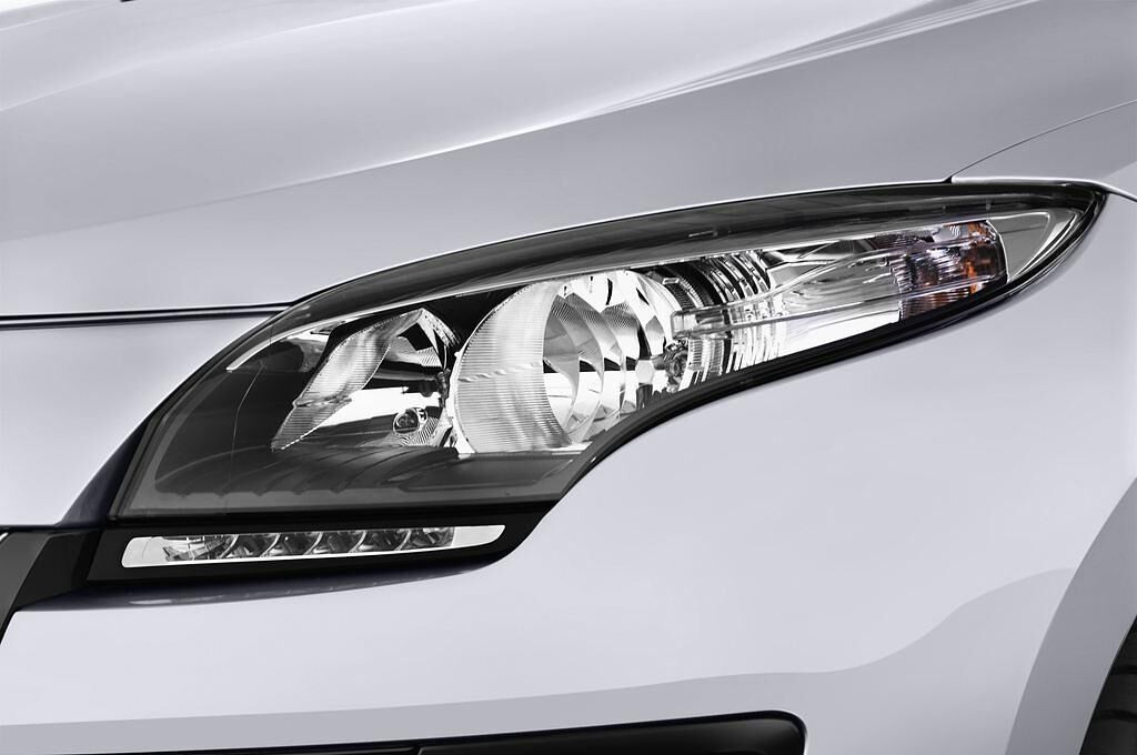 Renault Megane (Baujahr 2012) Dynamique 5 Türen Scheinwerfer
