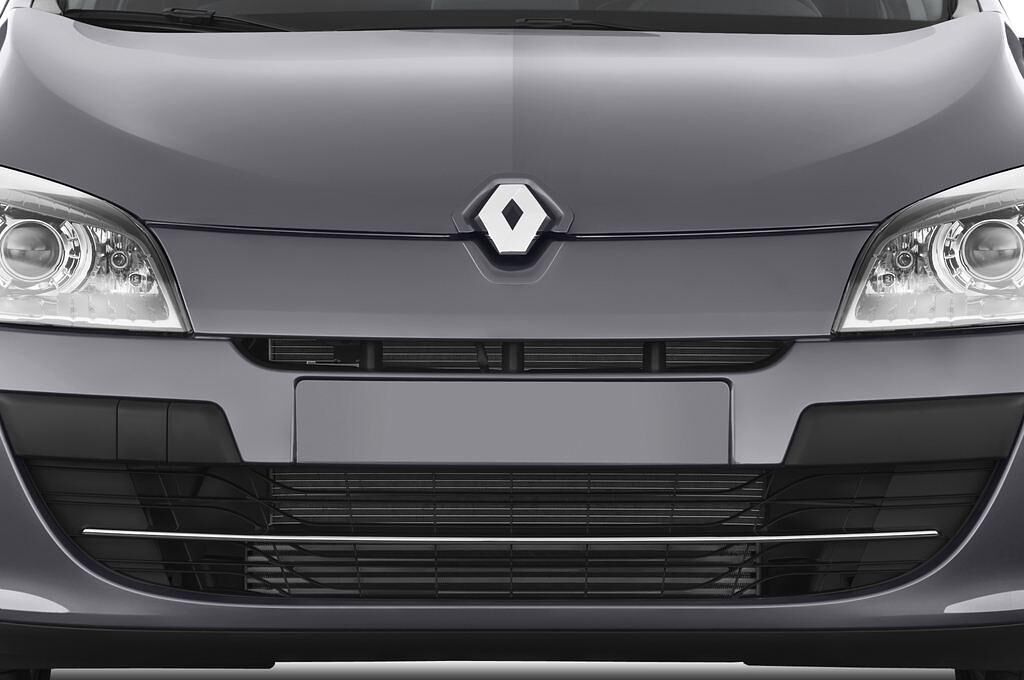 Renault Megane (Baujahr 2010) Dynamique 5 Türen Kühlergrill und Scheinwerfer