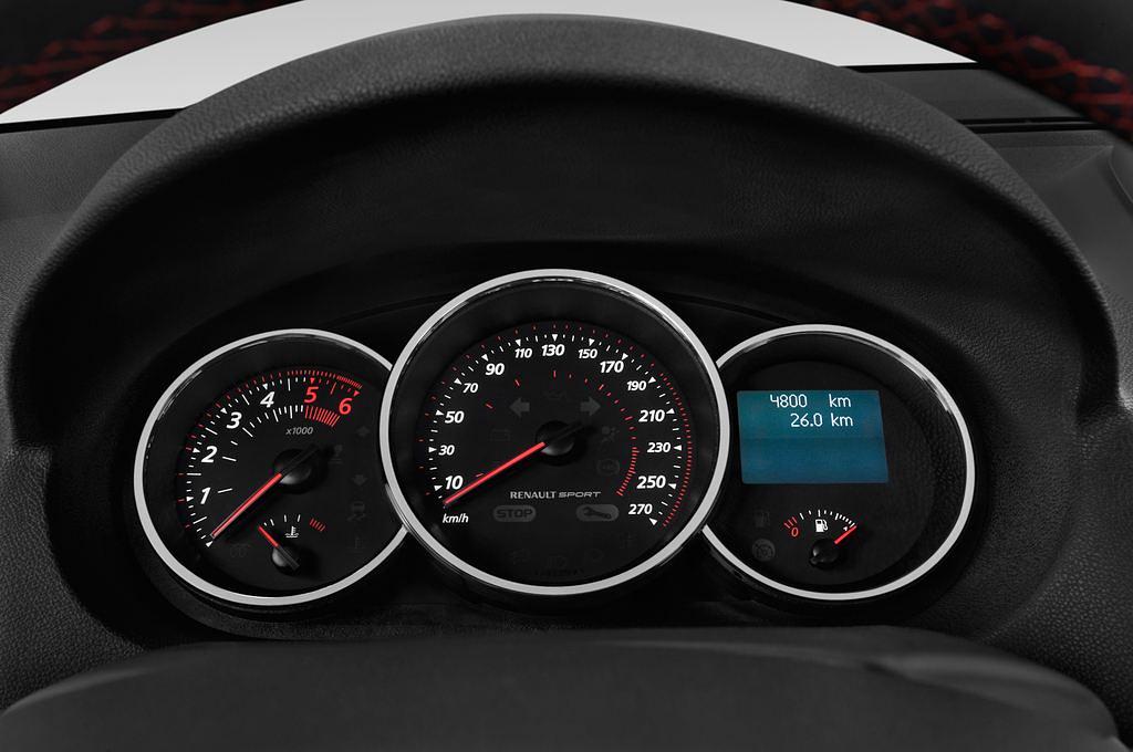 Renault Megane (Baujahr 2014) GT-Line 5 Türen Tacho und Fahrerinstrumente