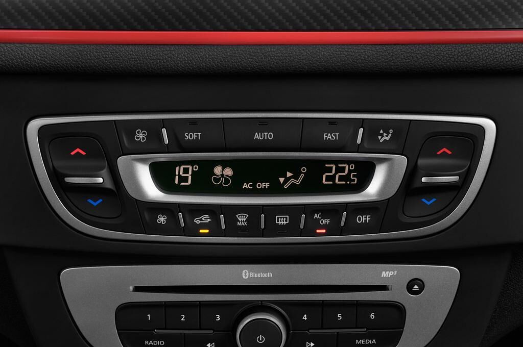 Renault Megane (Baujahr 2014) GT-Line 5 Türen Temperatur und Klimaanlage