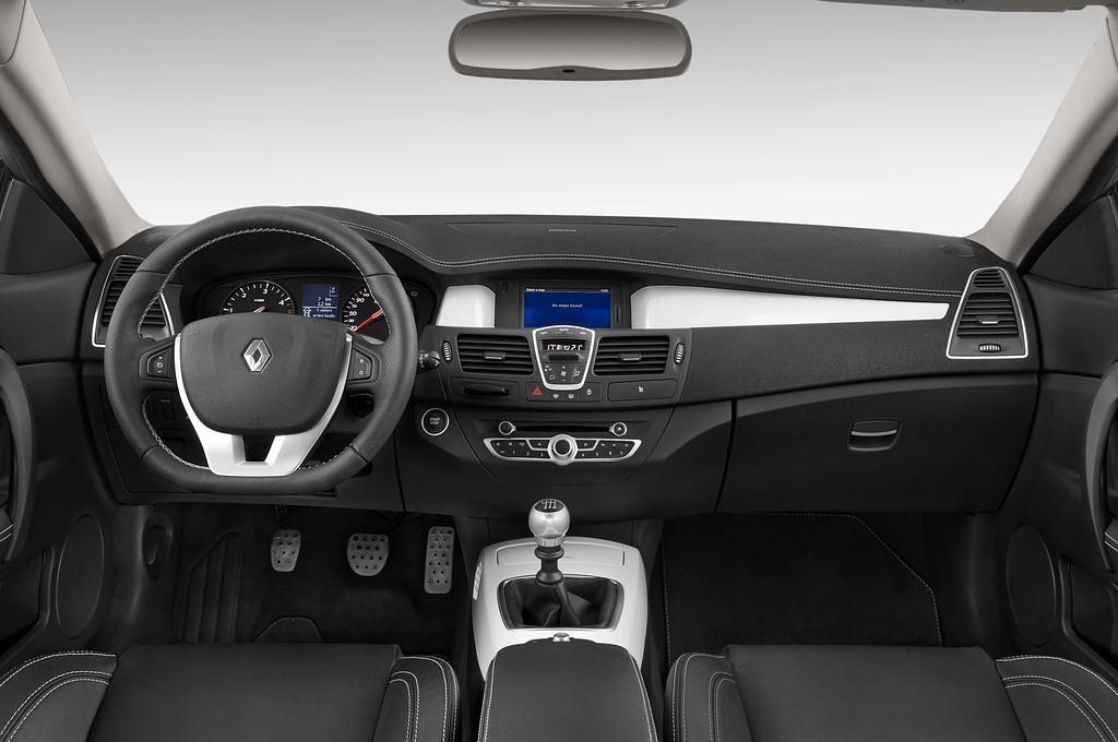 Renault Laguna (Baujahr 2011) Monaco GP 2 Türen Cockpit und Innenraum