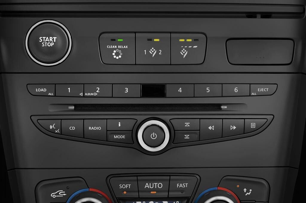 Renault Latitude (Baujahr 2011) Initiale 4 Türen Radio und Infotainmentsystem